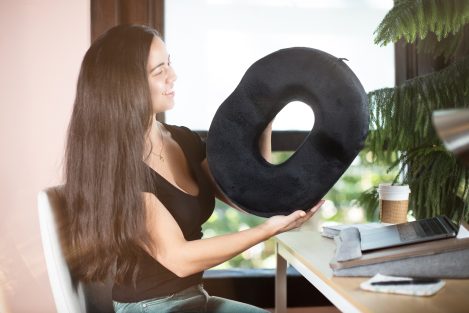 ergonomic-innovations-donut-pillow ergonomic donut pillow